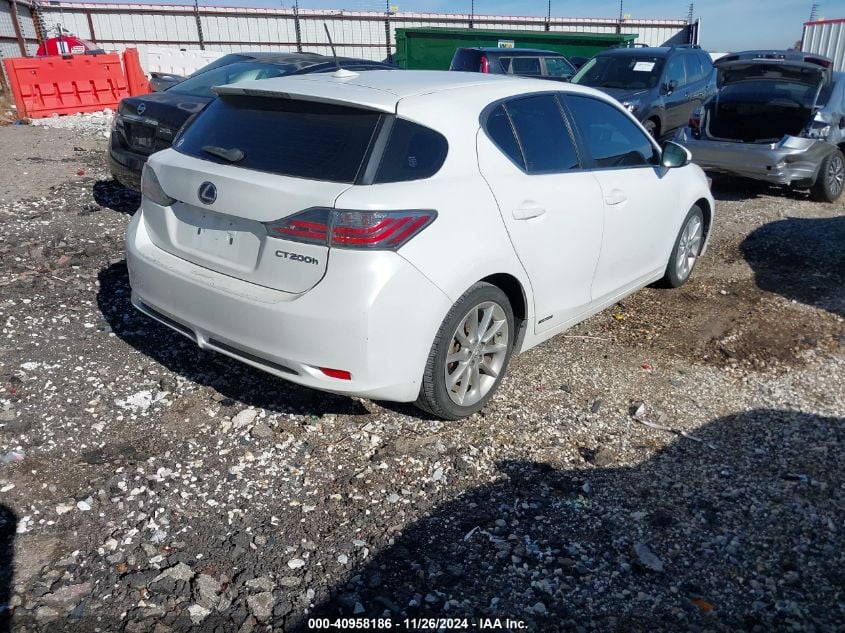 i41447982-2013-lexus-ct-200h_4