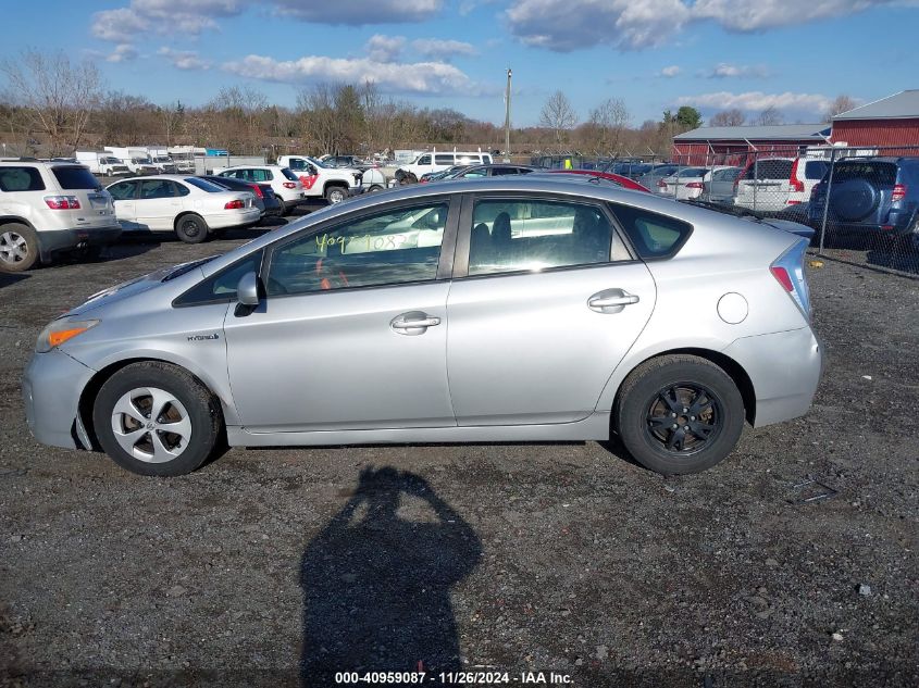 i41448889-2013-toyota-prius_14