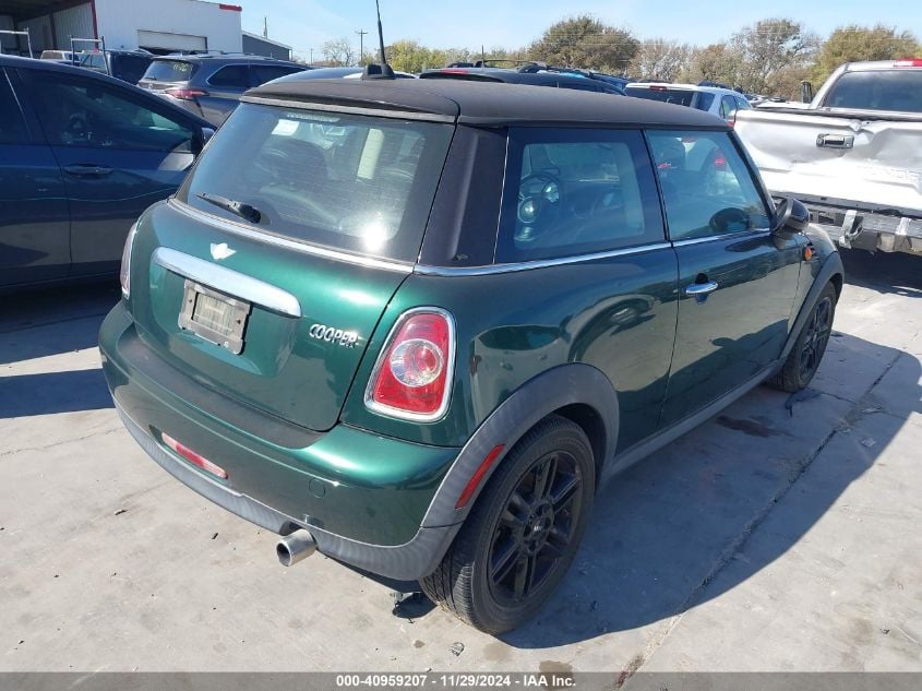 i41449009-2012-mini-cooper_4