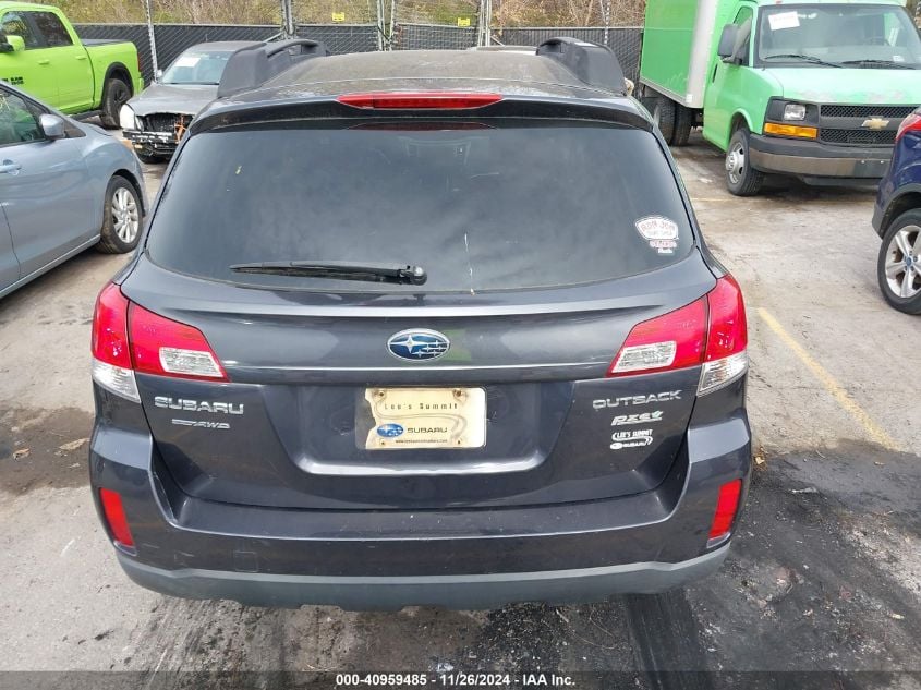 i41449287-2013-subaru-outback_16