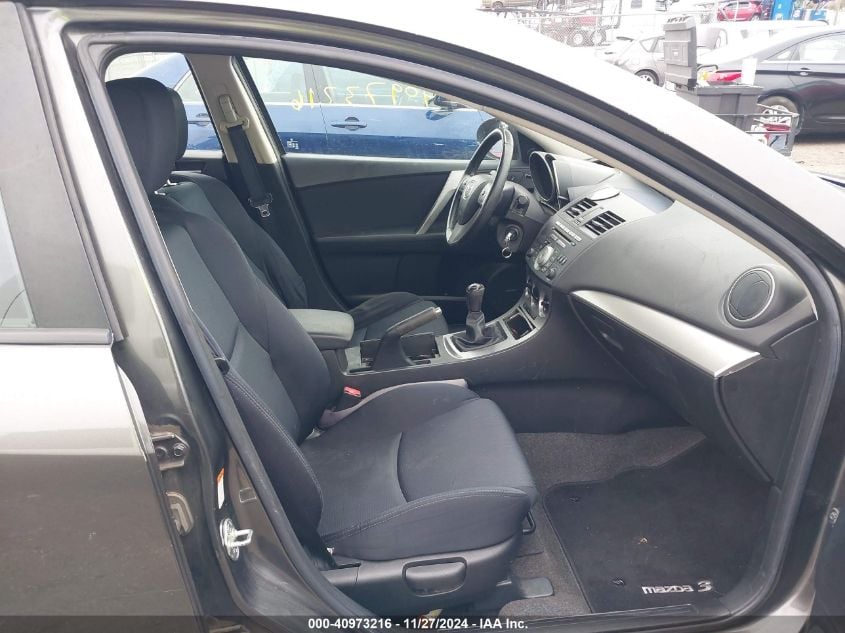 i41463032-2010-mazda-mazda3_5