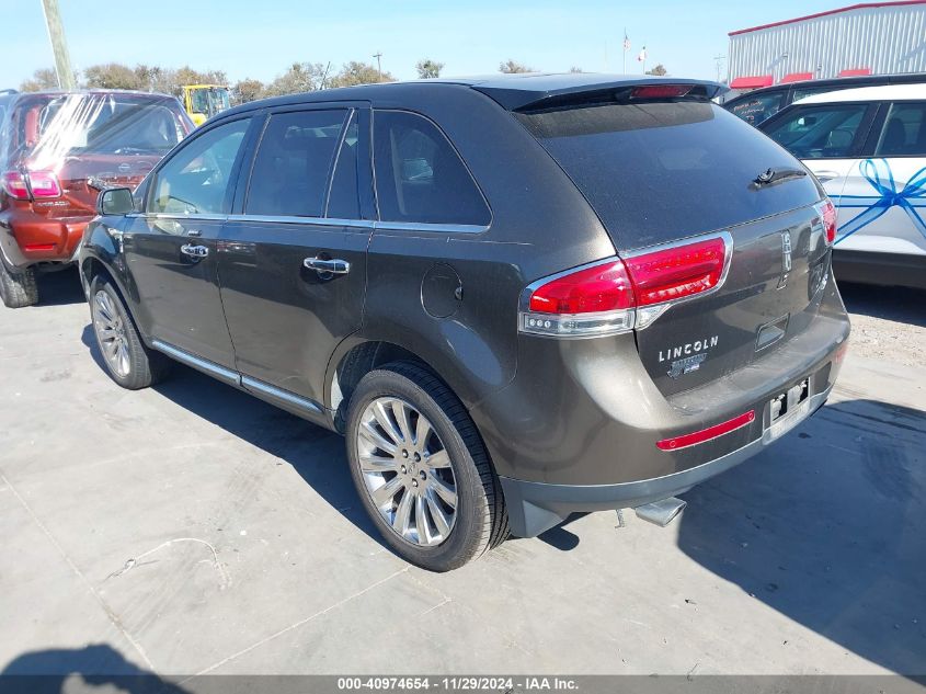 i41464470-2011-lincoln-mkx_3