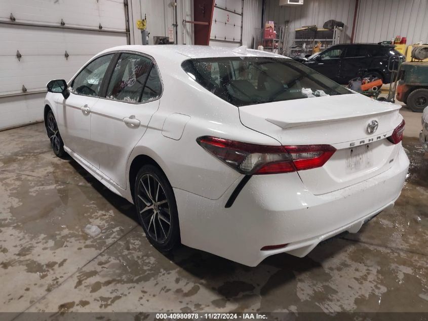 i41470794-2021-toyota-camry_3