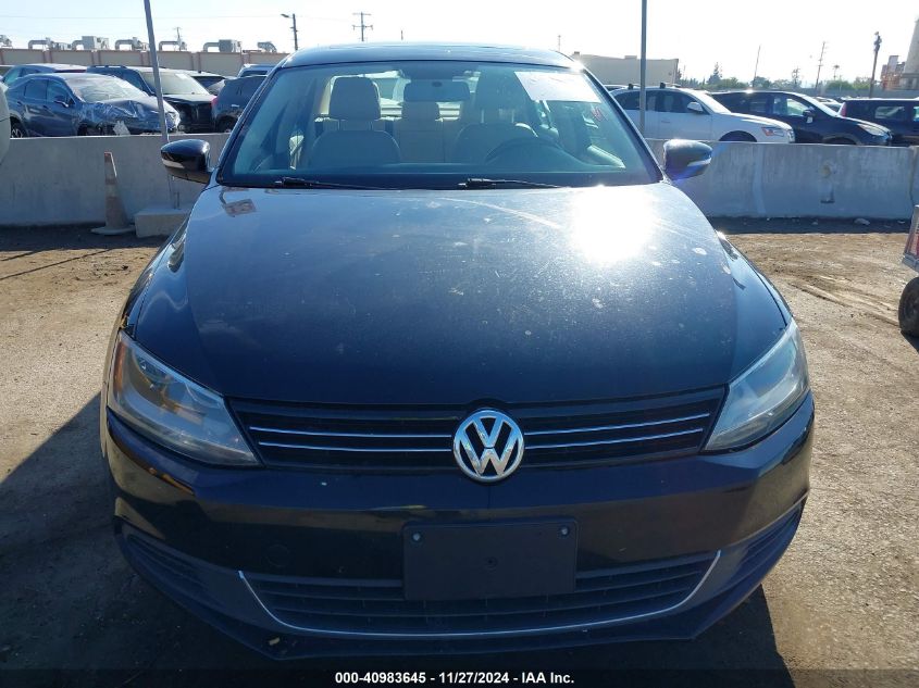 i41473461-2014-volkswagen-jetta_6