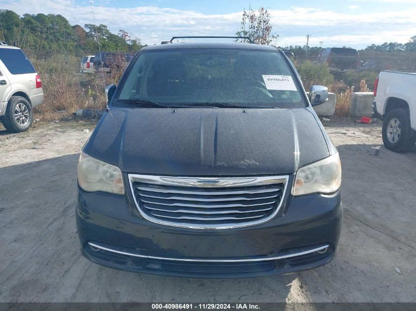 i41476334-2012-chrysler-town-country_6