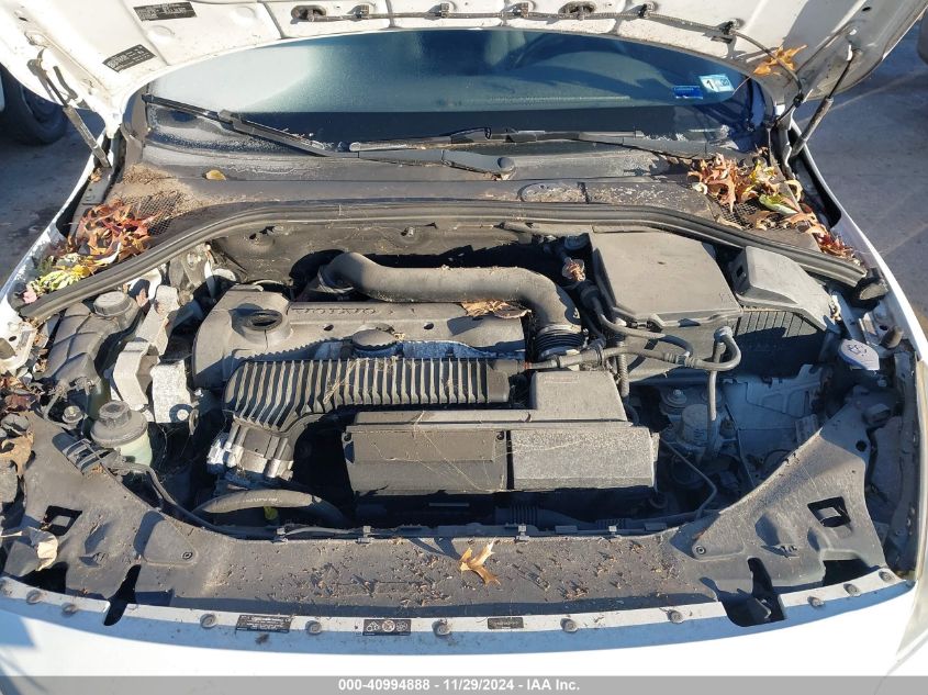 i41484771-2012-volvo-s60_10