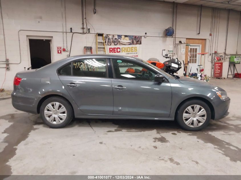 i41490972-2012-volkswagen-jetta_14