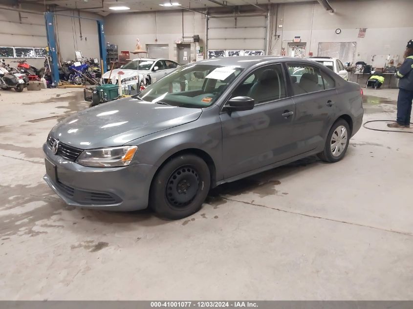 i41490972-2012-volkswagen-jetta_2