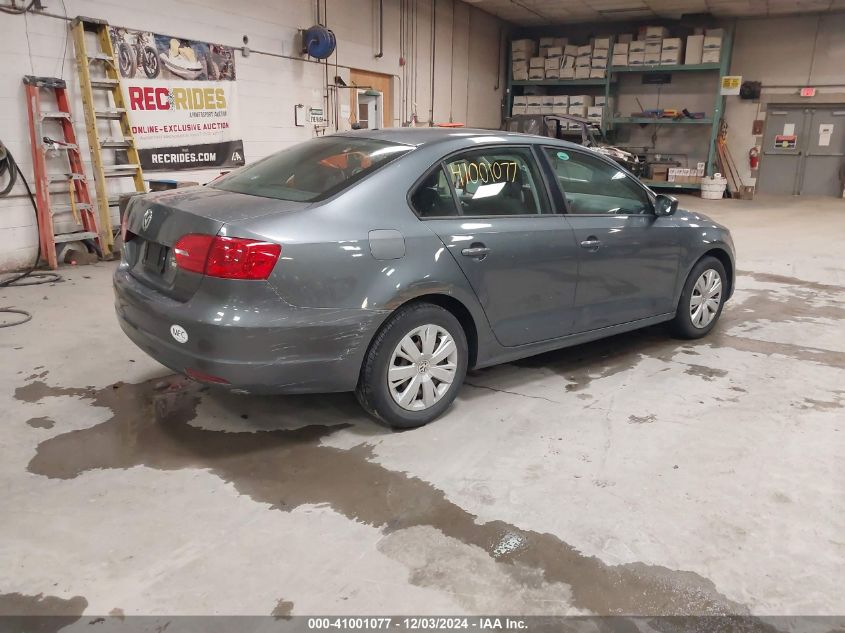 i41490972-2012-volkswagen-jetta_4