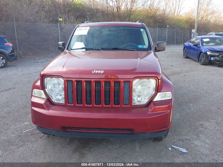 i41497466-2012-jeep-liberty_6