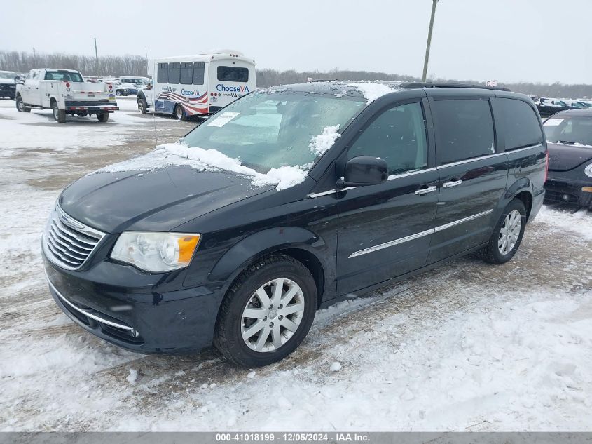 i41508103-2014-chrysler-town-country_2