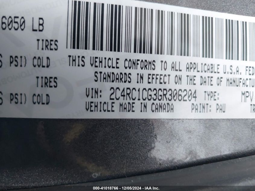 i41508670-2016-chrysler-town-country_9