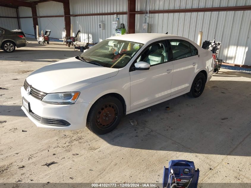 i41511677-2014-volkswagen-jetta_2