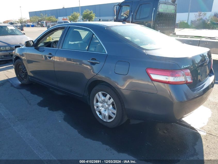 i41513595-2010-toyota-camry_3