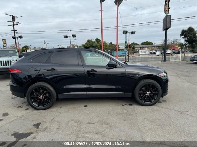 i41515441-2018-jaguar-f-pace_14