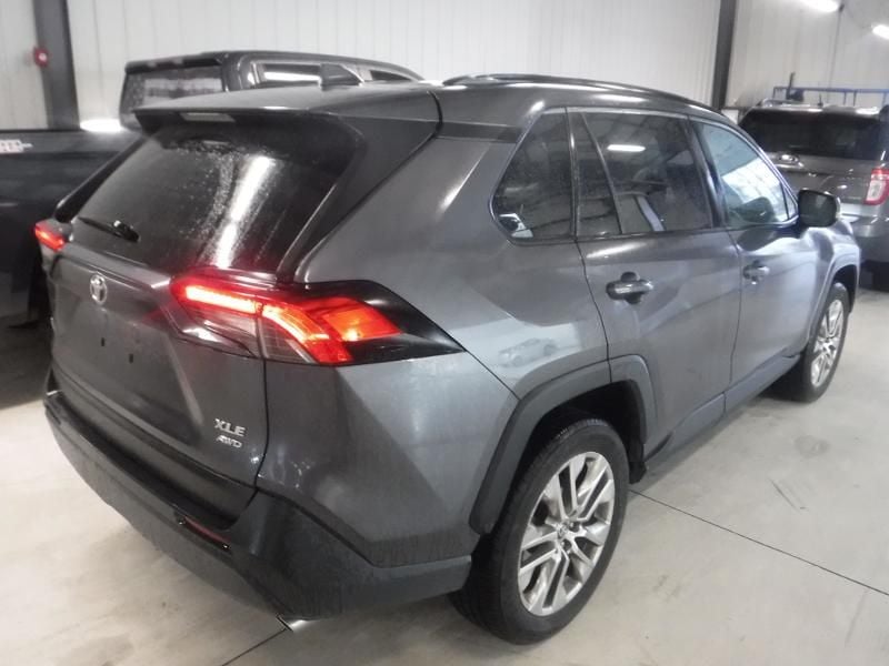 i41515728-2021-toyota-rav4_5