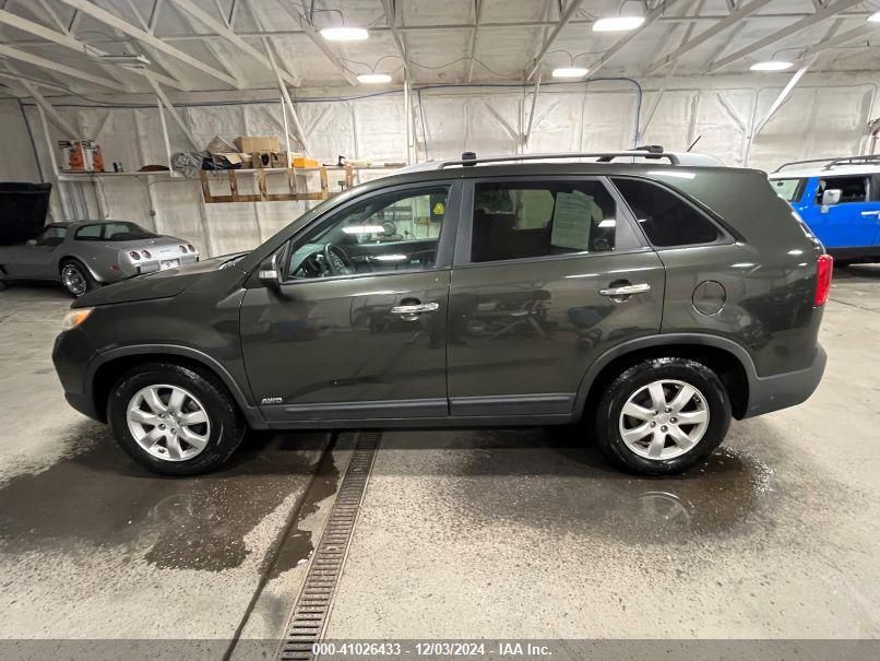 i41516336-2012-kia-sorento_14