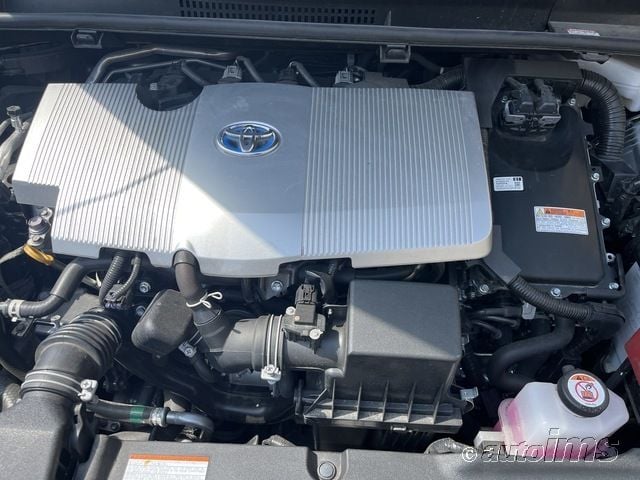 i41516735-2022-toyota-prius_9