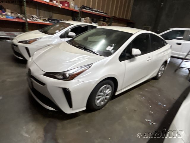 i41516739-2019-toyota-prius_4