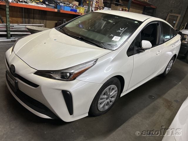 i41516752-2019-toyota-prius_5