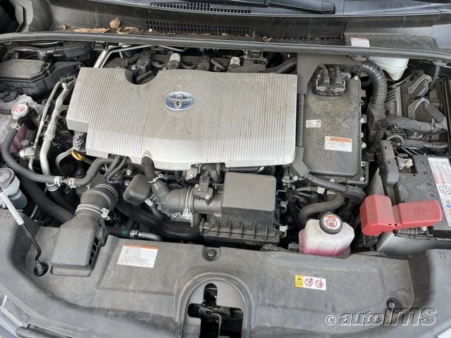 i41516790-2022-toyota-prius_15