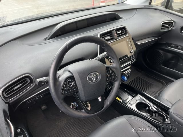 i41516810-2022-toyota-prius_8