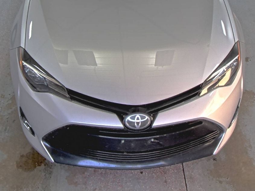 i41520911-2018-toyota-corolla_15