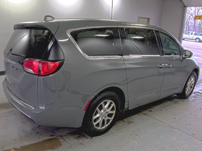 i41522861-2020-chrysler-pacifica_15