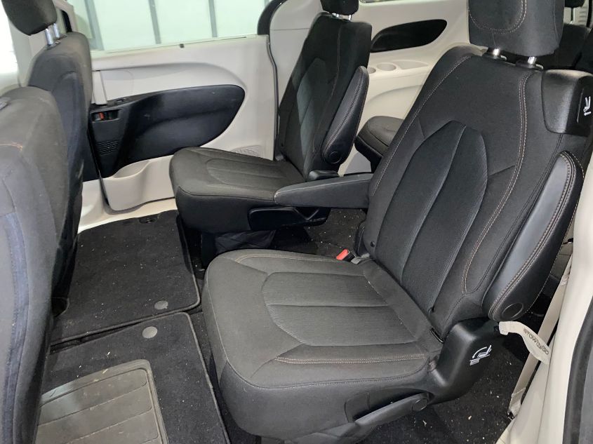 i41522861-2020-chrysler-pacifica_7