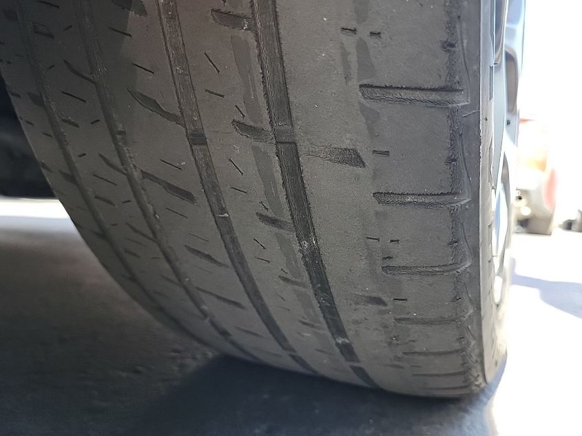 i41528710-2018-chrysler-300_30