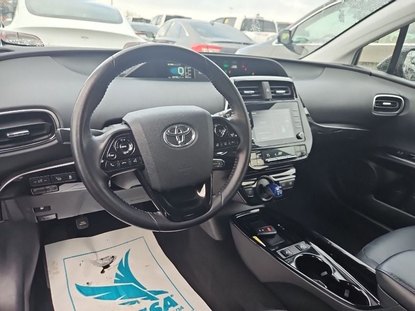 i41528735-2020-toyota-prius_8