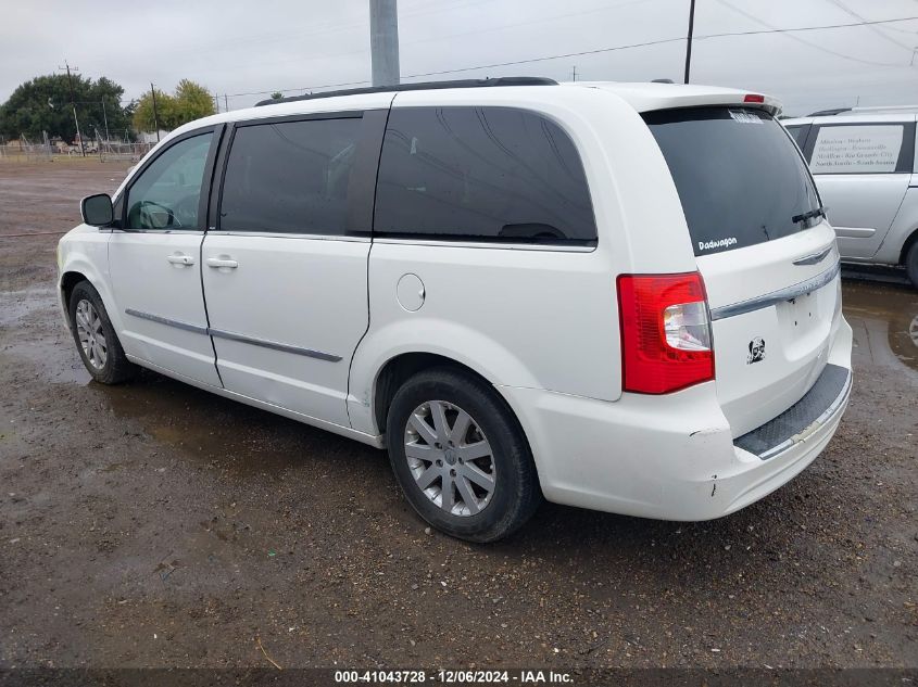 i41533673-2011-chrysler-town-country_3