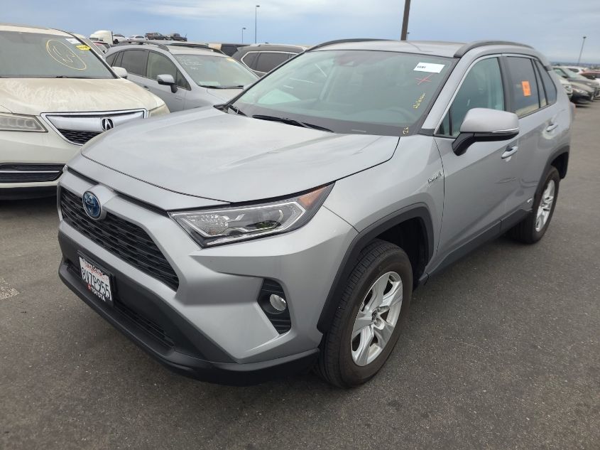 i41536504-2021-toyota-rav4_6