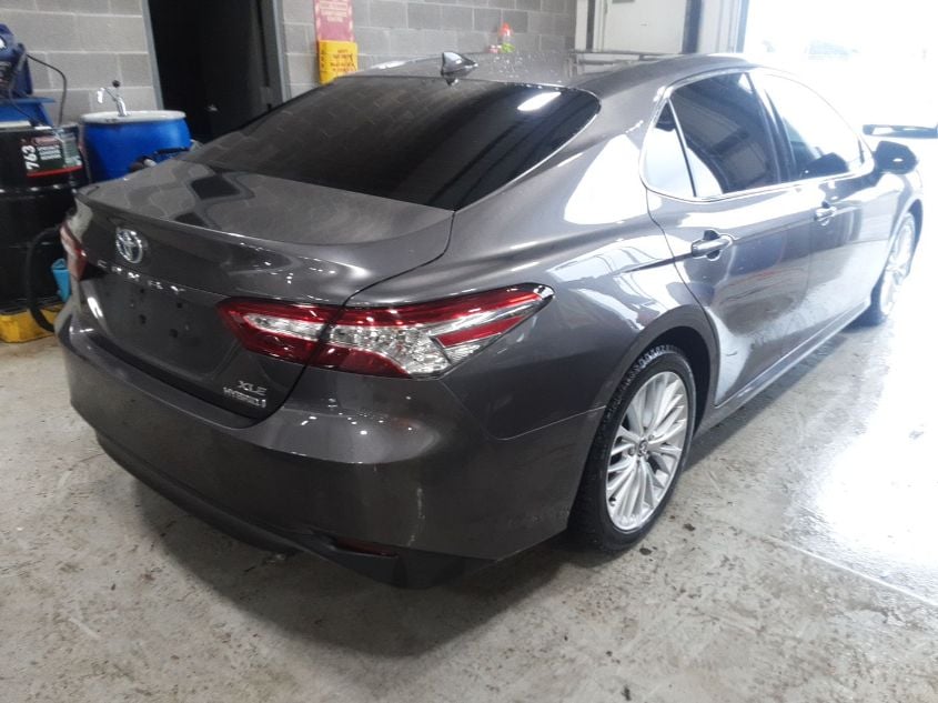 i41540386-2020-toyota-camry_23