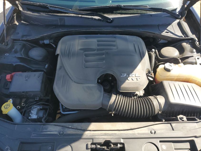 i41540402-2020-chrysler-300_15
