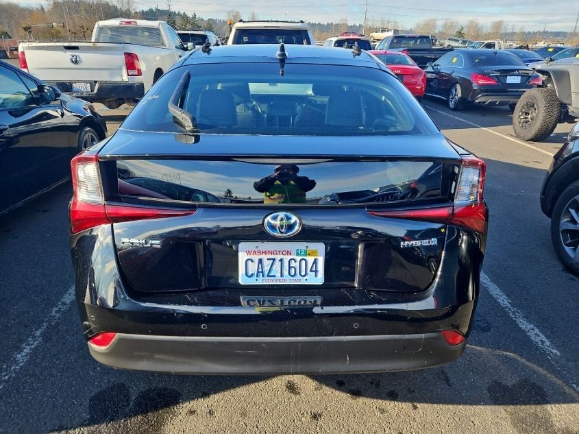 i41542614-2022-toyota-prius_4