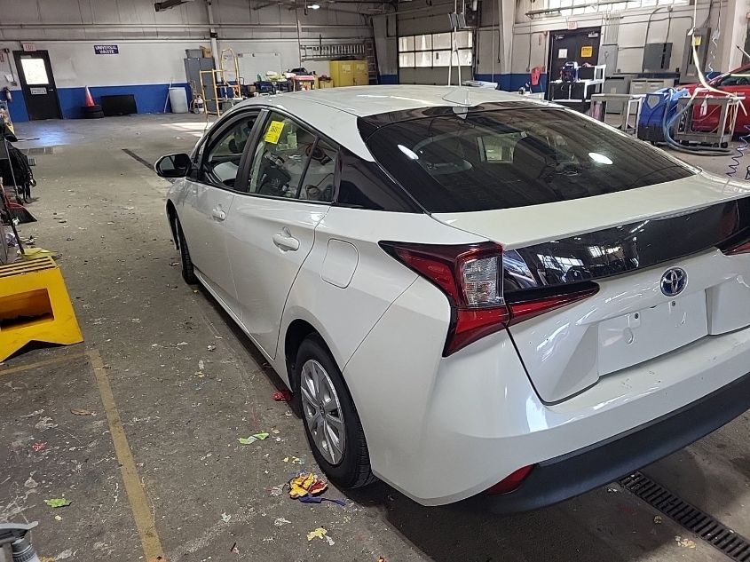 i41545888-2019-toyota-prius_12