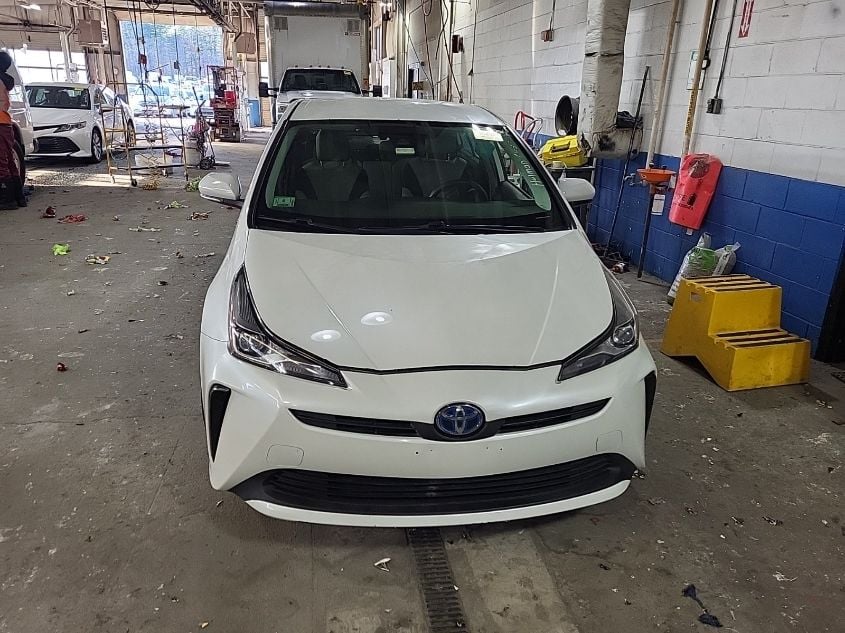 i41545888-2019-toyota-prius_14