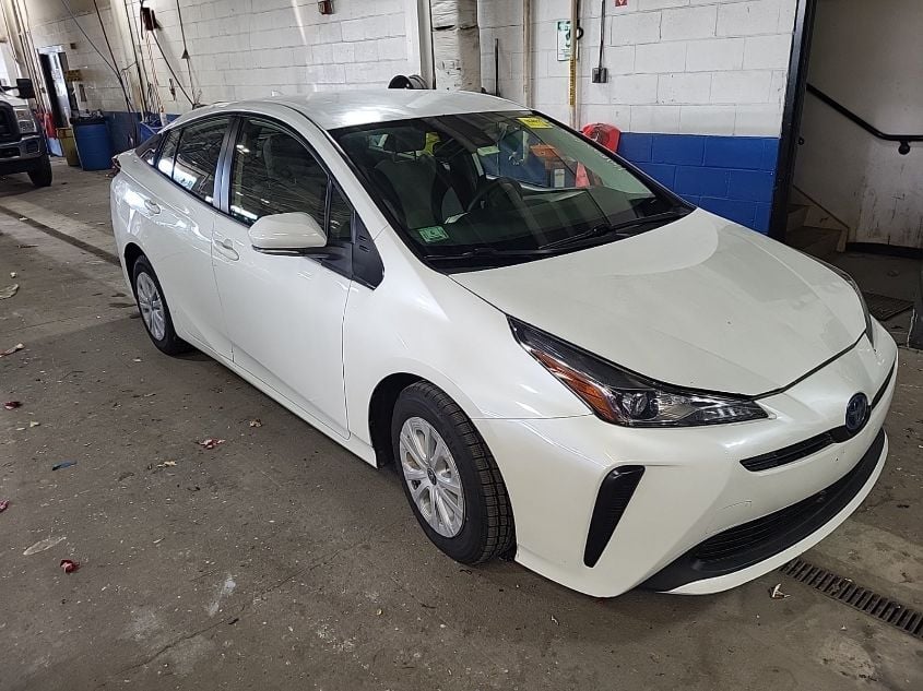 i41545888-2019-toyota-prius_4