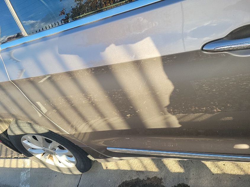 i41548417-2017-chrysler-pacifica_37