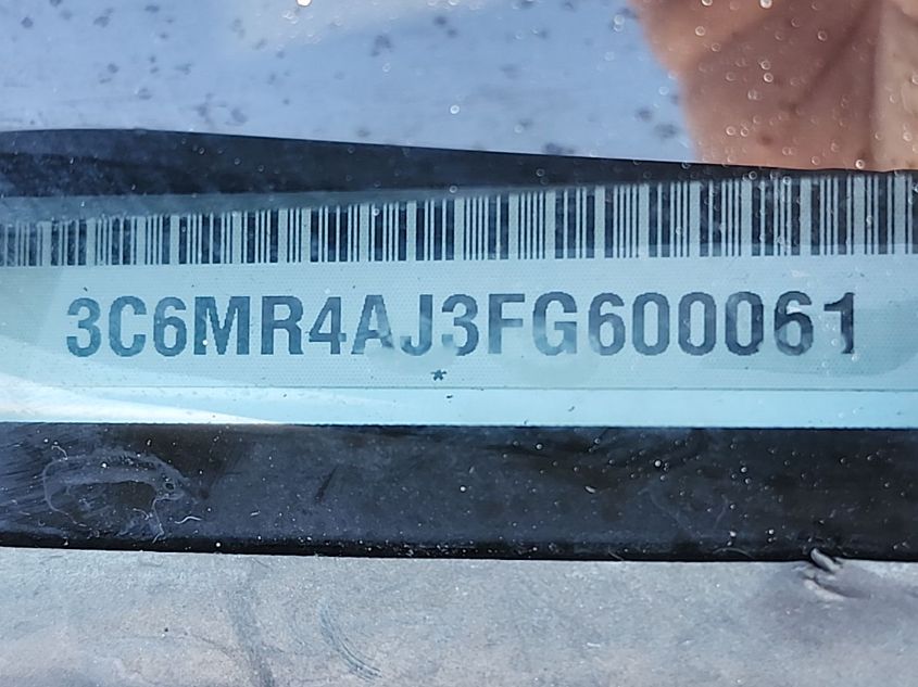 i41551003-2015-ram-2500_29