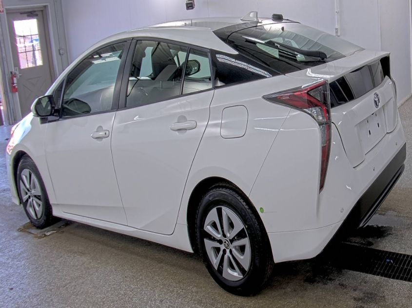 i41551049-2018-toyota-prius_18