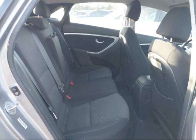 isb103722797-2014-hyundai-elantra-gt_8