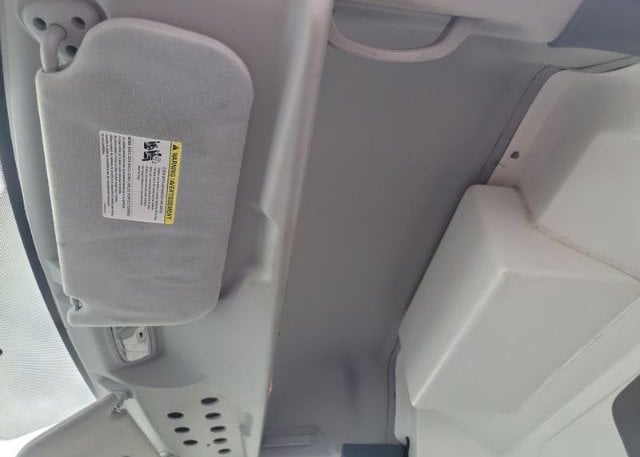 isb107113943-2013-ford-transit-connect_22