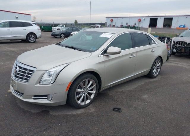 isb111218625-2013-cadillac-xts_2