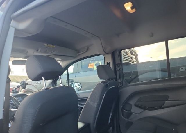 isb111461854-2015-ford-transit-connect_18
