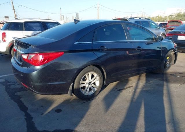 isb127664865-2013-hyundai-sonata_4