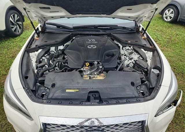 isb139452718-2021-infiniti-q50_9