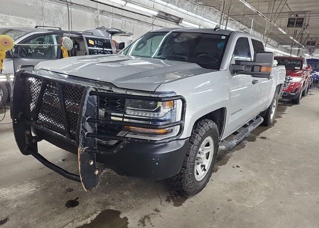 isb140182862-2018-chevrolet-silverado_19