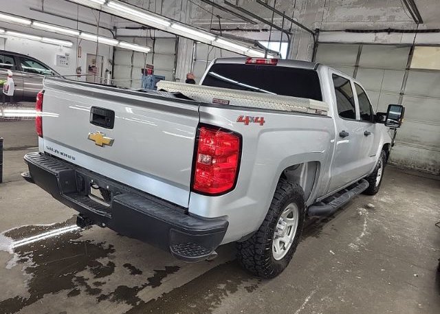 isb140182862-2018-chevrolet-silverado_23